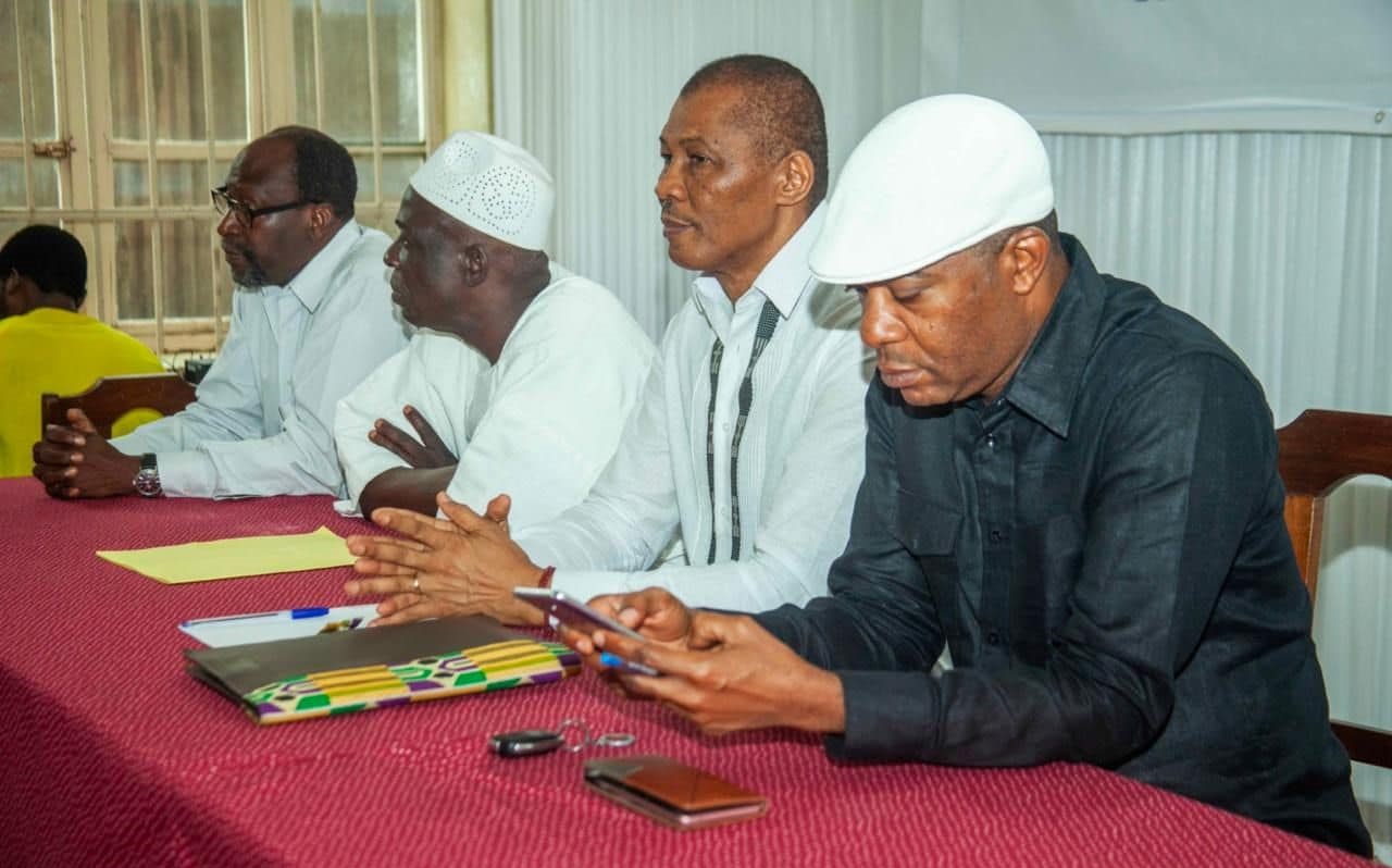 Togo- Coup d’Etat constitutionnel: Le front “Touche pas à ma constitution” accuse la CEDEAO