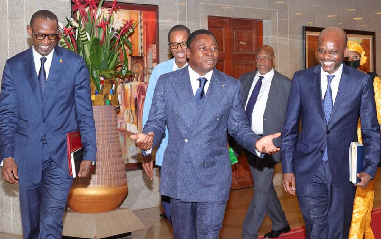 CEDEAO-AES : la diplomatie « m’as-tu-vu » togolaise à l’échec