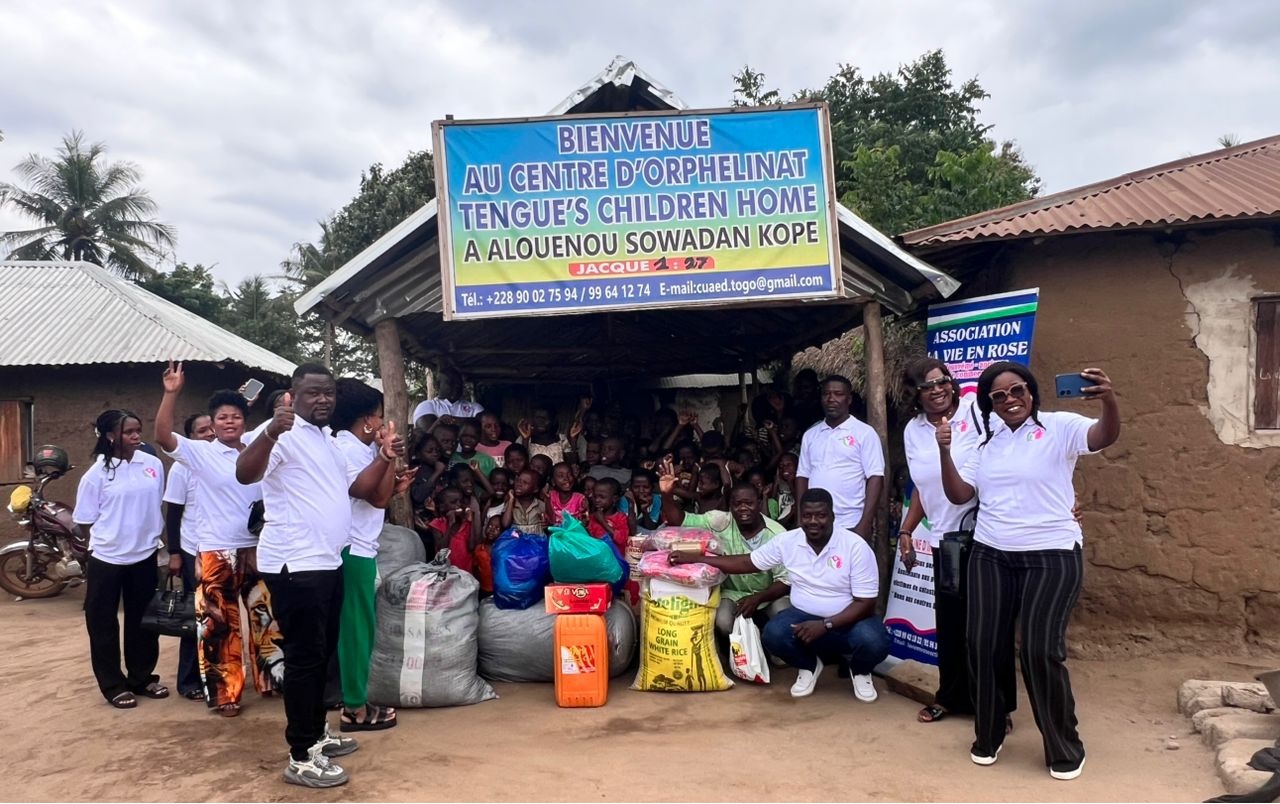 Togo- Afagnan : l’Association La Vie en Rose fait sourire les enfants de l’orphelinat Tengué’s Children