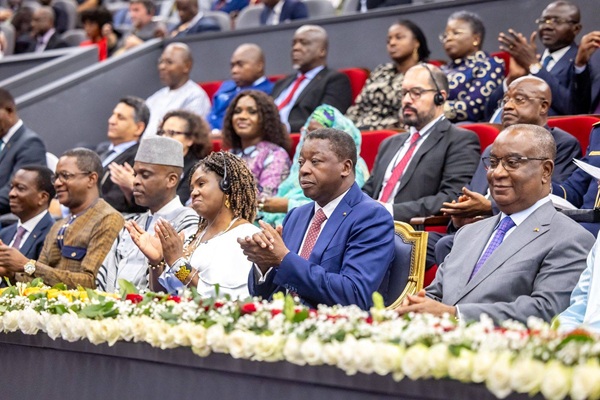 9ème Congrès Panafricain à Lomé : Ballade des gens heureux
